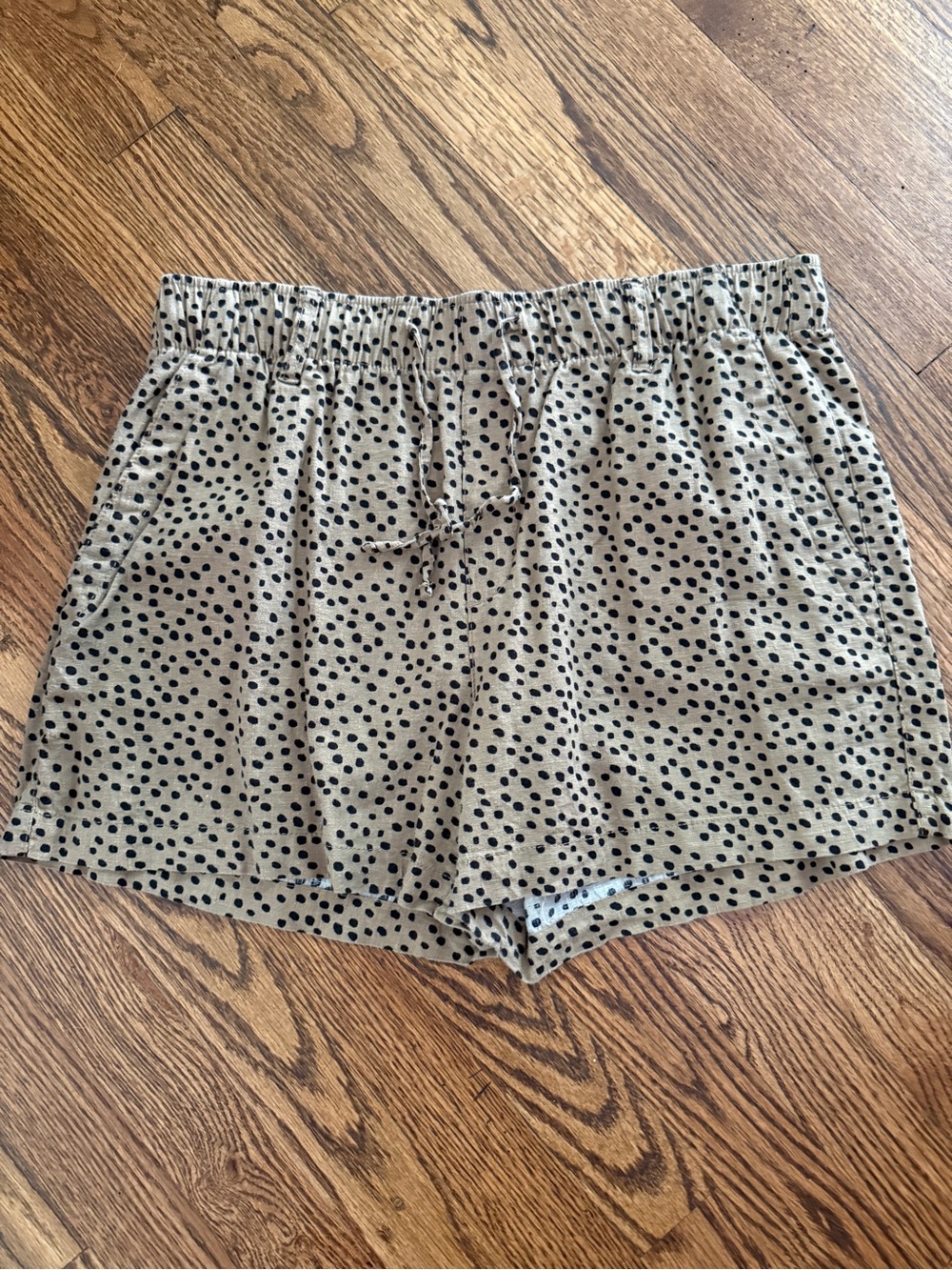 Animal print drawstring shorts